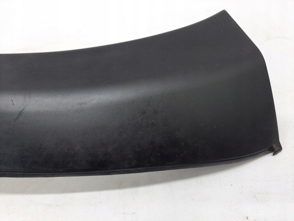 фото №7, Toyota hilux 8 viii lift 20- молдинг бампера правая перед оригинал