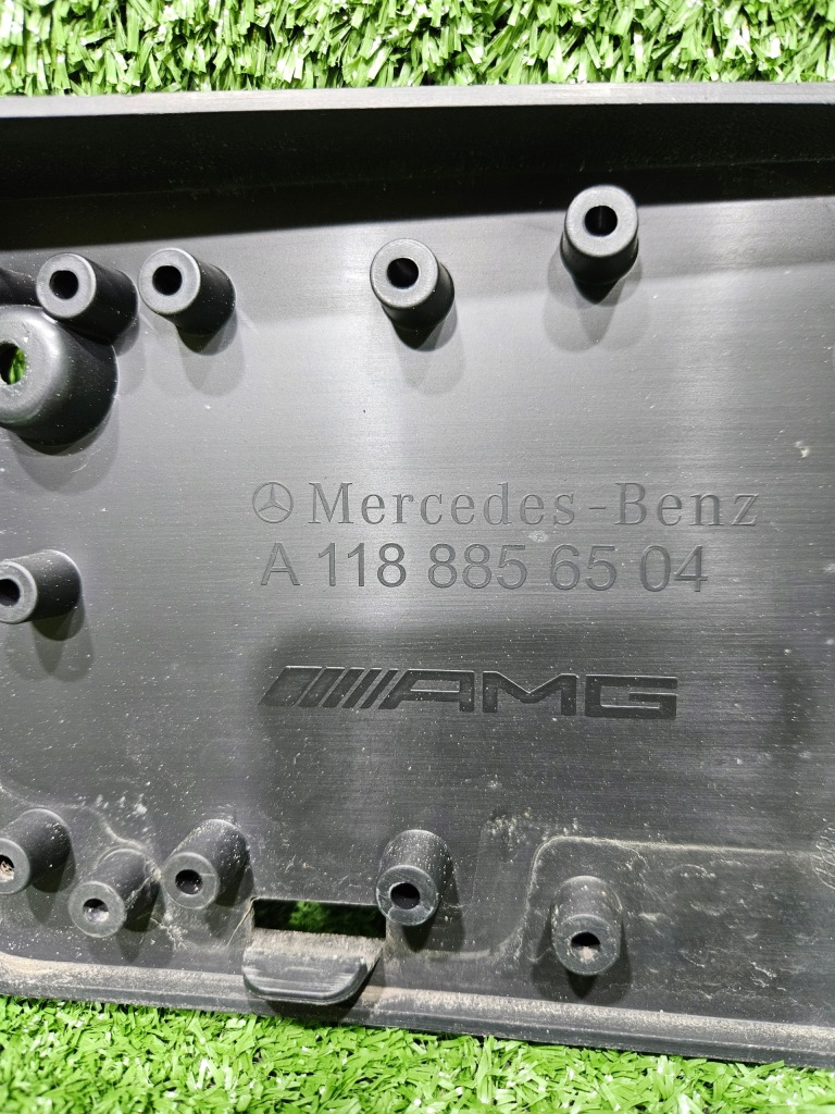 Рамка під  номерний знак решітка кронштейн a1188856504 cla a118 w118 Недорого