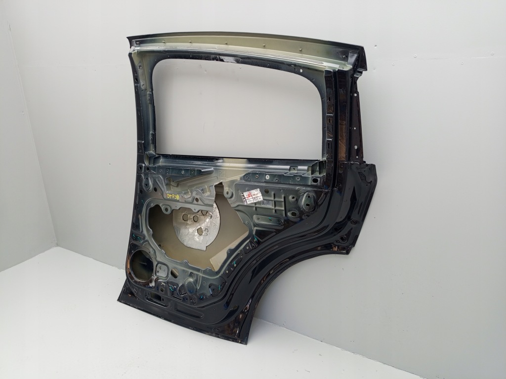 Tesla model x 2016- дверь правое задние задний  правый ÷ с Разборки