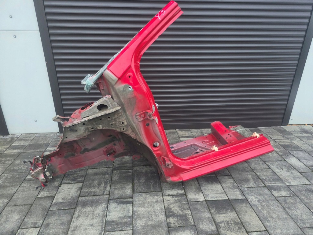 Купити Лонжерон поріг стійку  ліва toyota yaris iii 2011-