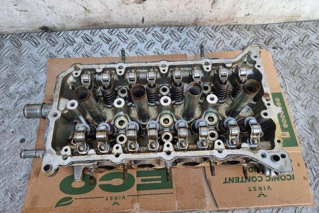 фото №8, Головка двигуна toyota auris _e15_ a1zr 1.6l бензиновий 91kw 2009