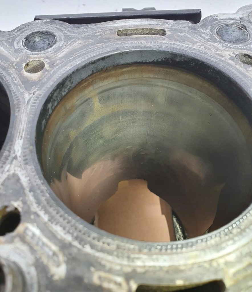 Блок двигуна aj200 204dtd jaguar xe x760 2.0d в Україні