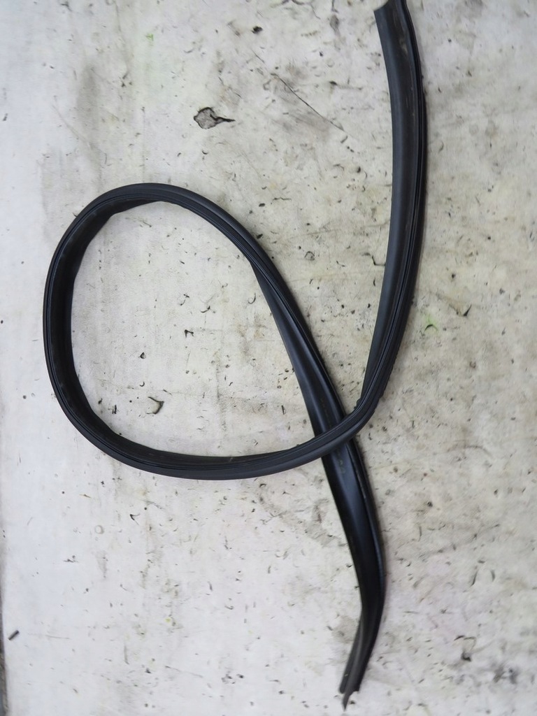 фото №1, Прокладка дверь левый задняя dacia sandero ii