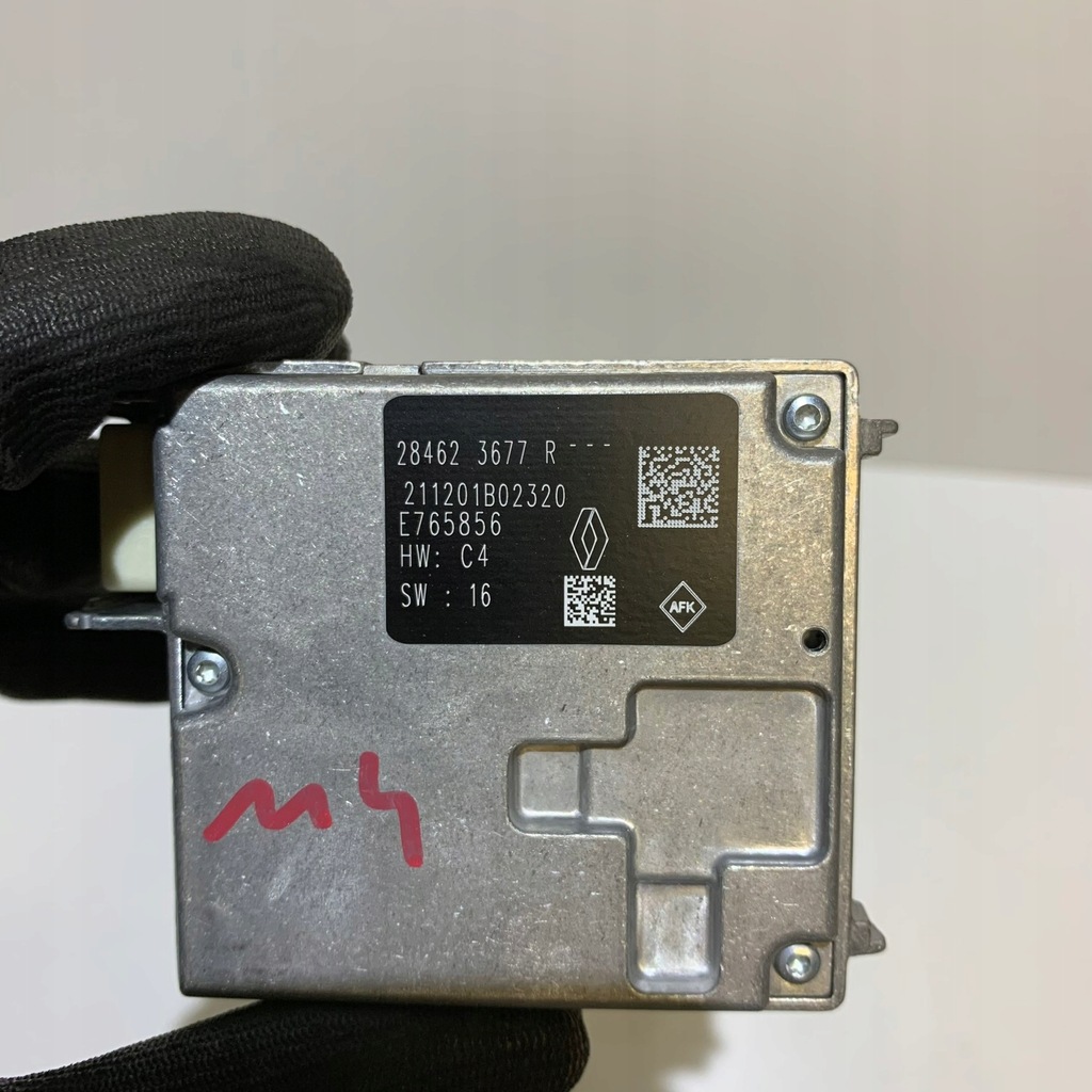 фото №3, Renault megane iv lift камера радар стекло перед 284623677r