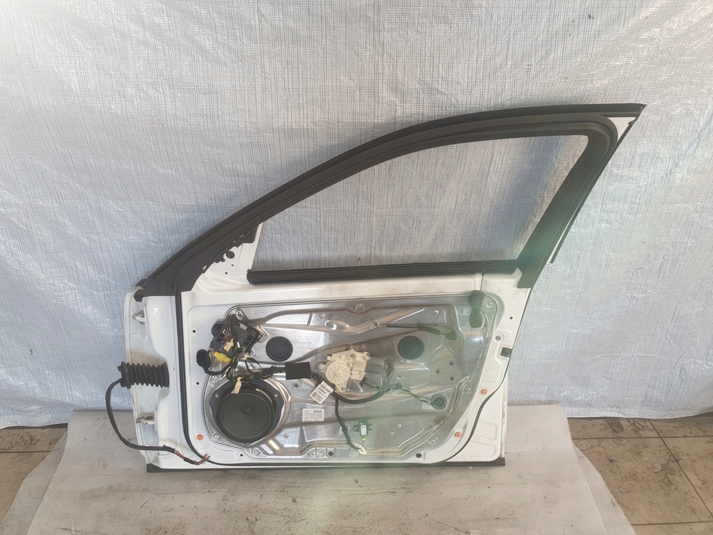 фото №11, Дверь правое перед mercedes w204 lift