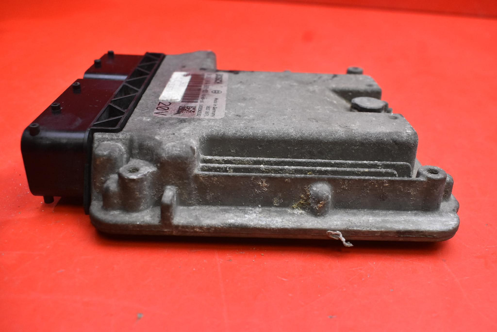 Блок управления бортовой компьютер двигателя 55181368 alfa romeo 156 932 2.4 jtd 175km 03-07 Недорого
