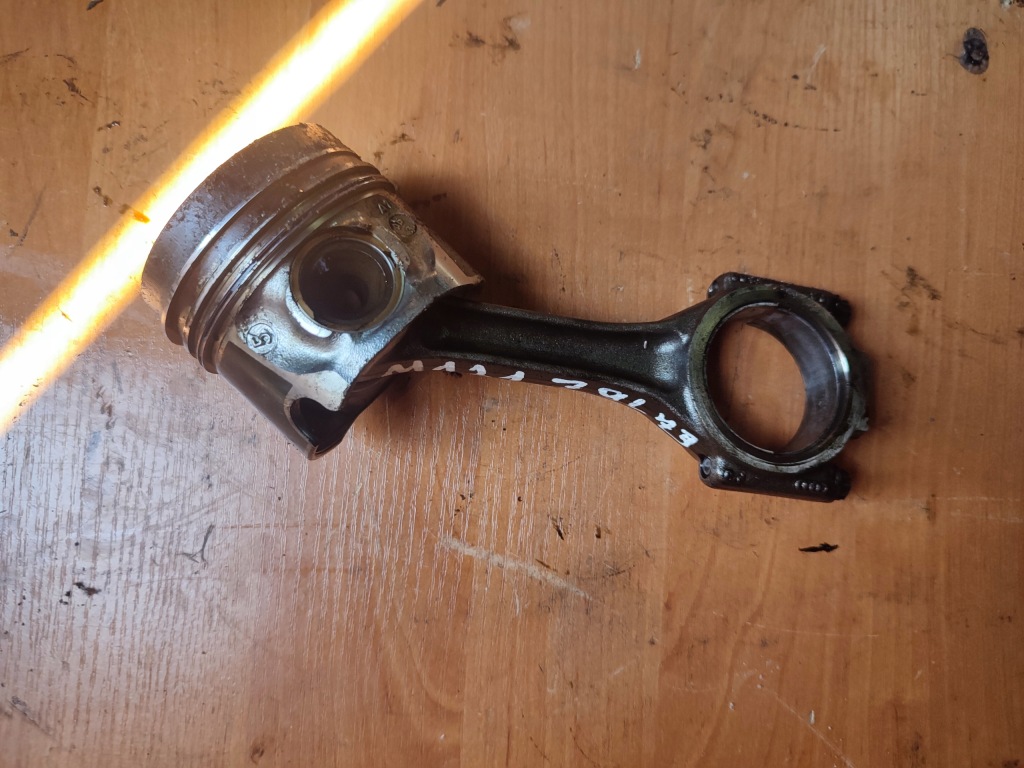 фото №1, Поршень з шатун volkswagen audi 1.9 tdi 79l79