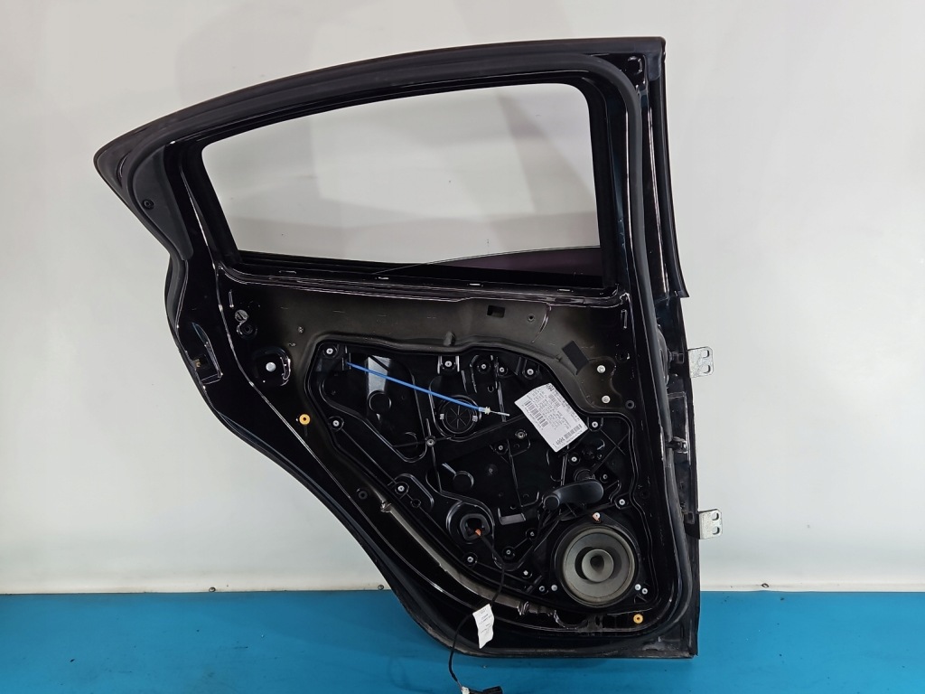 Двері задній ліва alfa romeo giulietta 10-16 колір vr805 в Україні