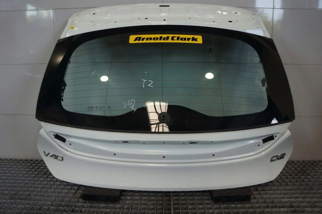 фото №1, Крышка багажника багажника стекло volvo v40 ii