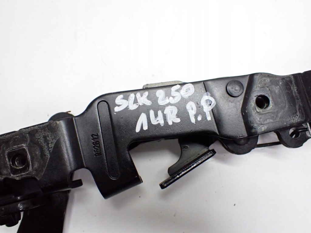 Петля капот правый перед оригинал a1728800228 mercedes slk iii r172 14r Оригинал