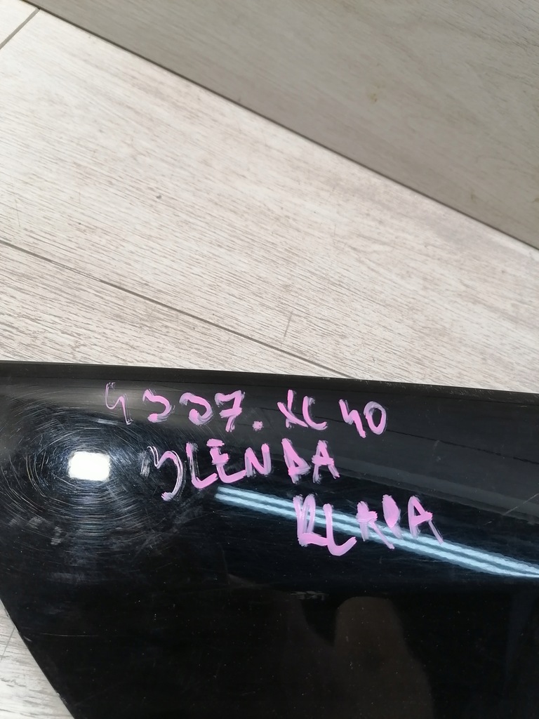 фото №15, Volvo v40 xc40 накладка крышки задняя 31301301