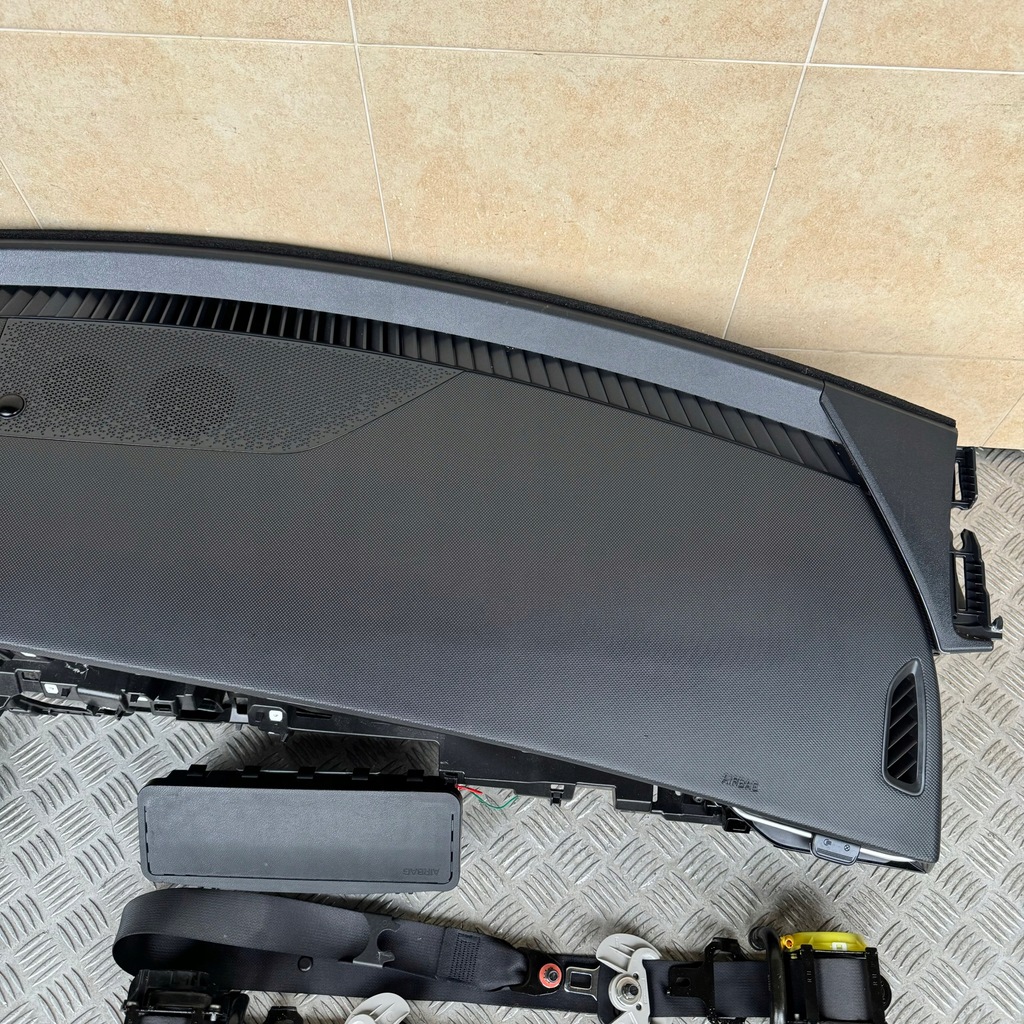 фото №4, Панель приладів комплектна подушка безпеки консоль ремені панель приладів kia niro ii 2023 rok