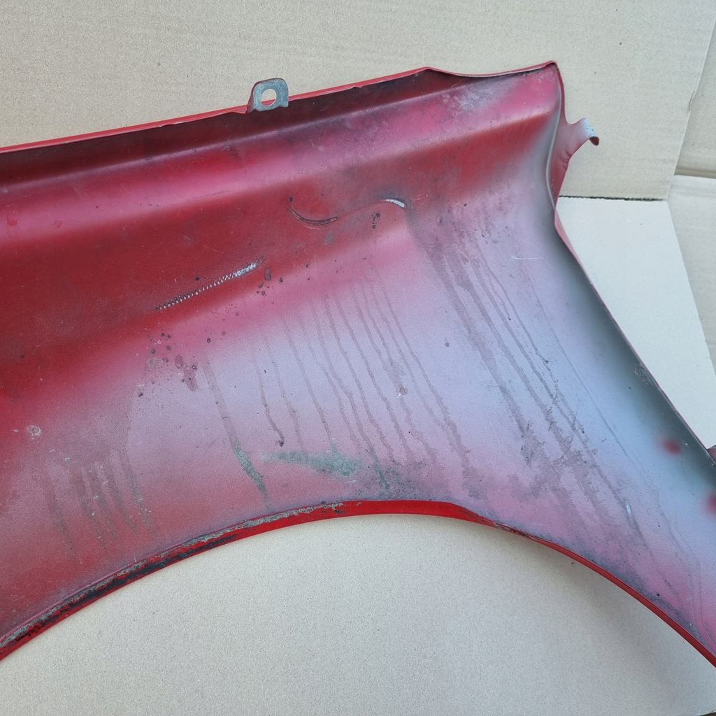 фото №9, Крыло правый перед volvo v50 s40 04-12 красный