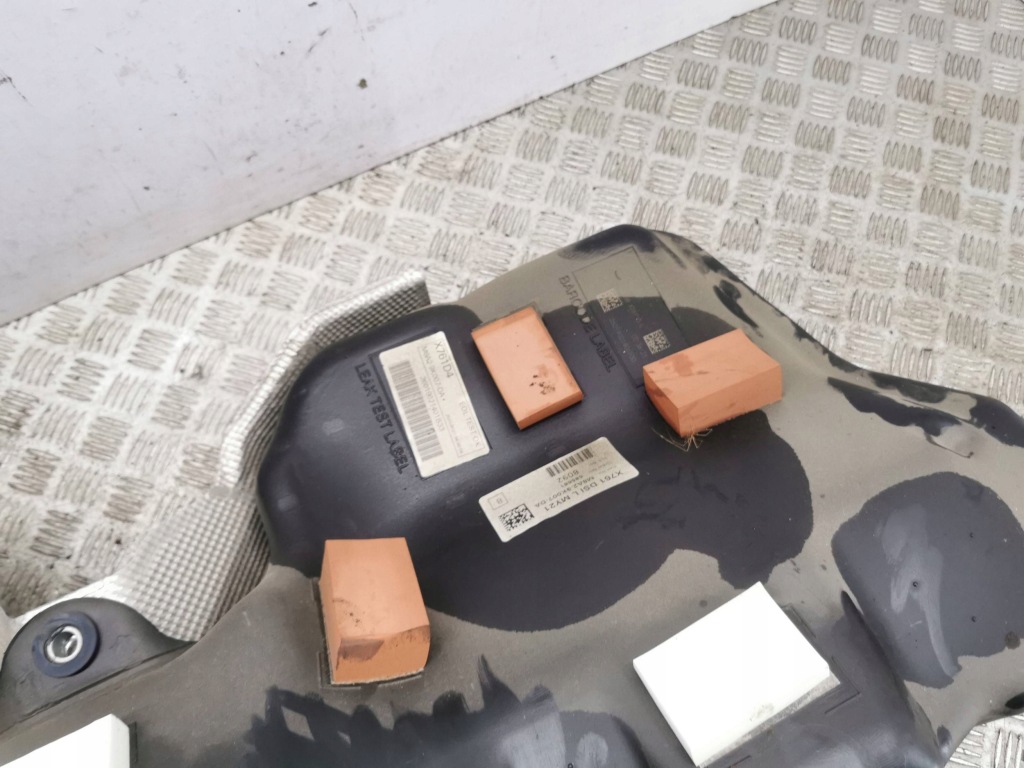 Бак топлива land rover range rover velar m8a29k007da Оригинал