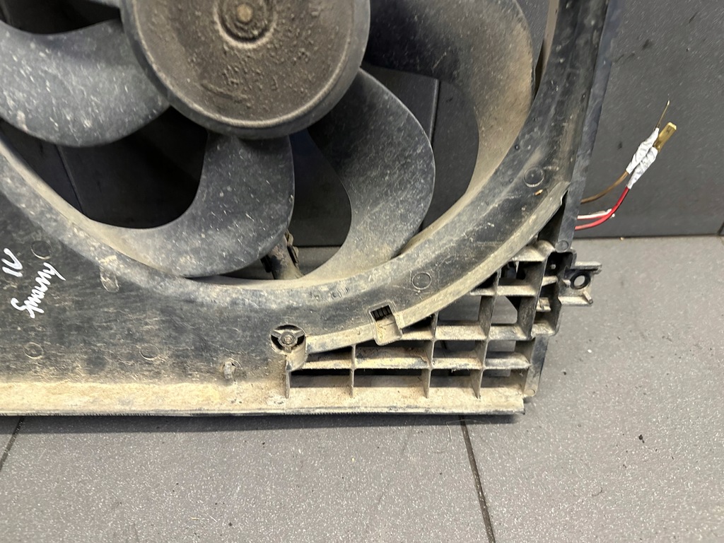 фото №7, Вентилятор радиатора корпус vw golf iv 1j0121207d