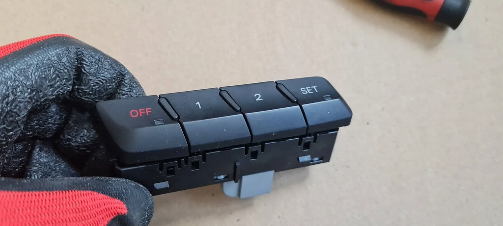 фото №7, Sq5 8r q5 lift кнопка памяти сиденье 8r0959769a