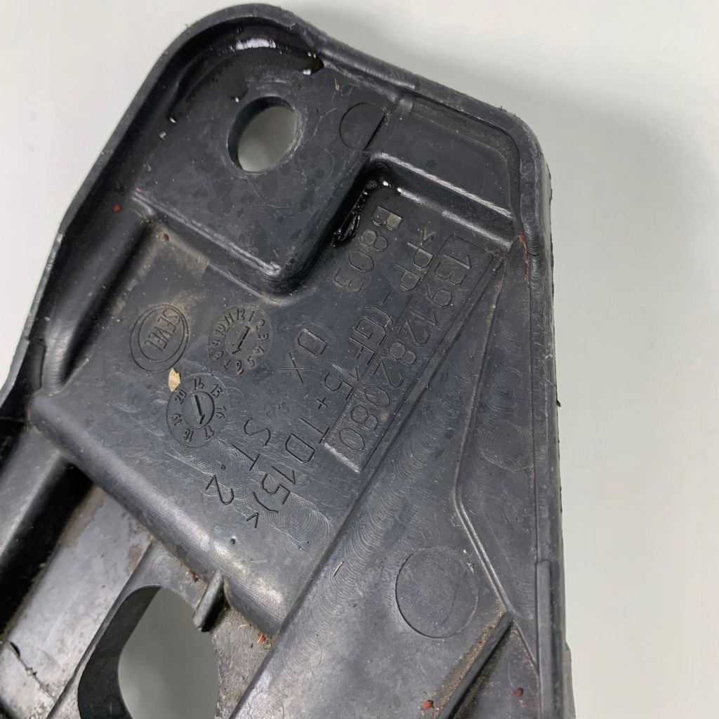 Напрямна кронштейн кронштейн лампи бампера правий перед citroen jumper 1391282080 Київ