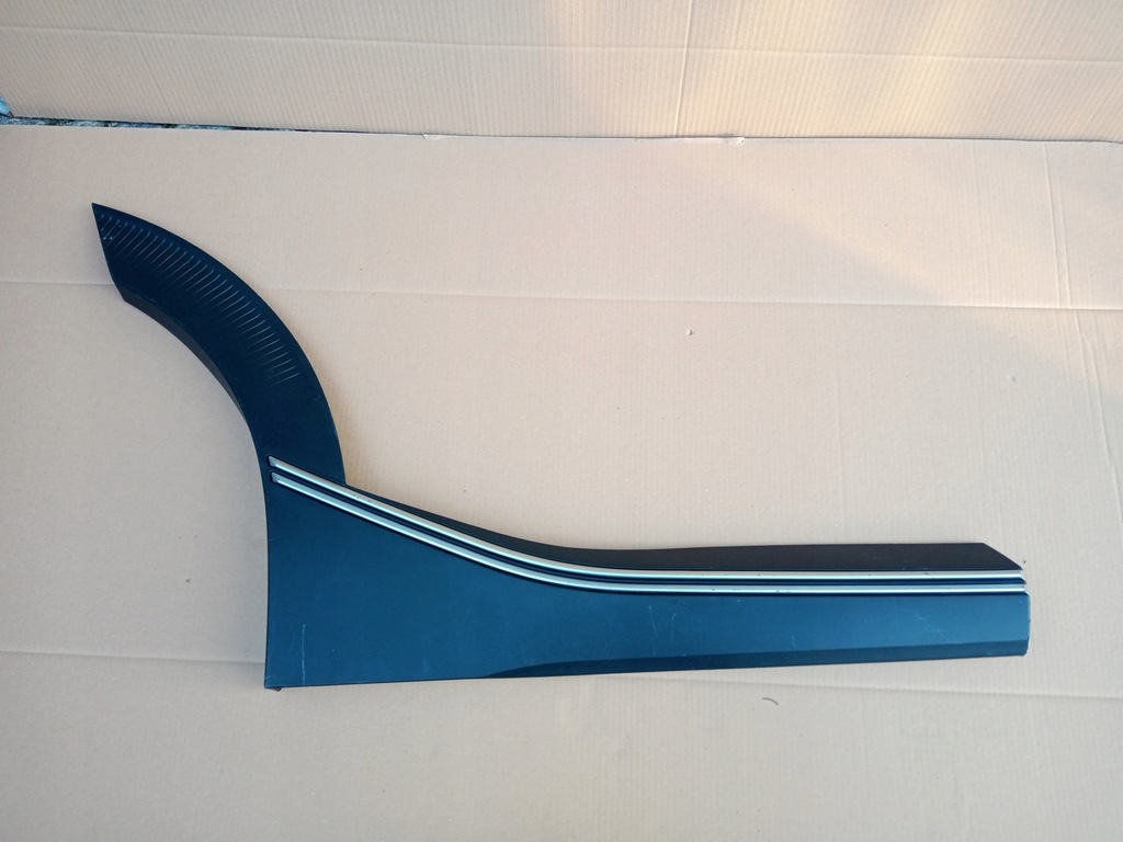 фото №1, Kia ev6 молдинг дверь правый задняя 2021r-