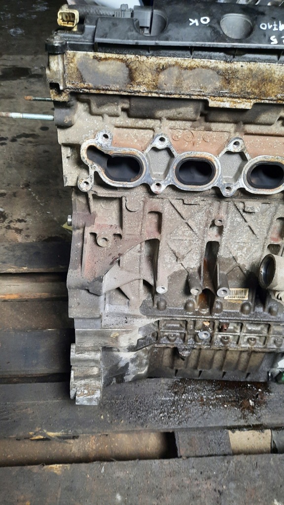 Двигун ew10 2.0 16v 136km citroen c5 00-04r вимірювання Оригінал