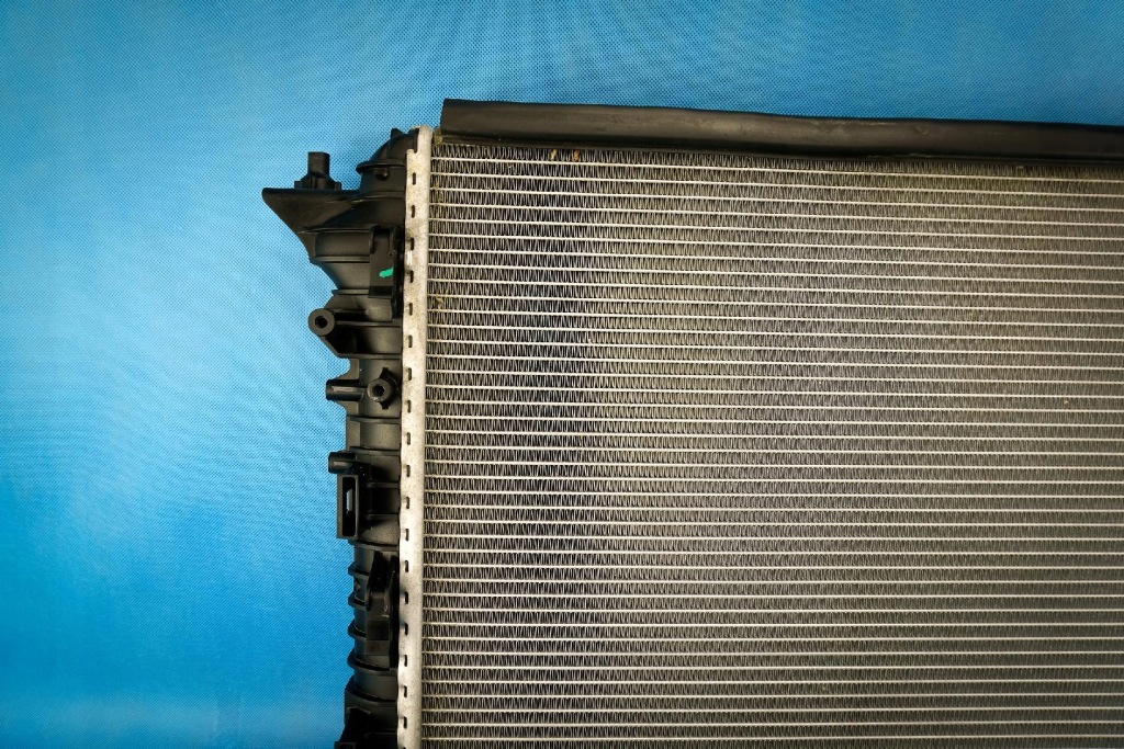 Радиатор воды audi a8 4h 4h0121251b 4.2tdi 4.0tfsi с Разборки