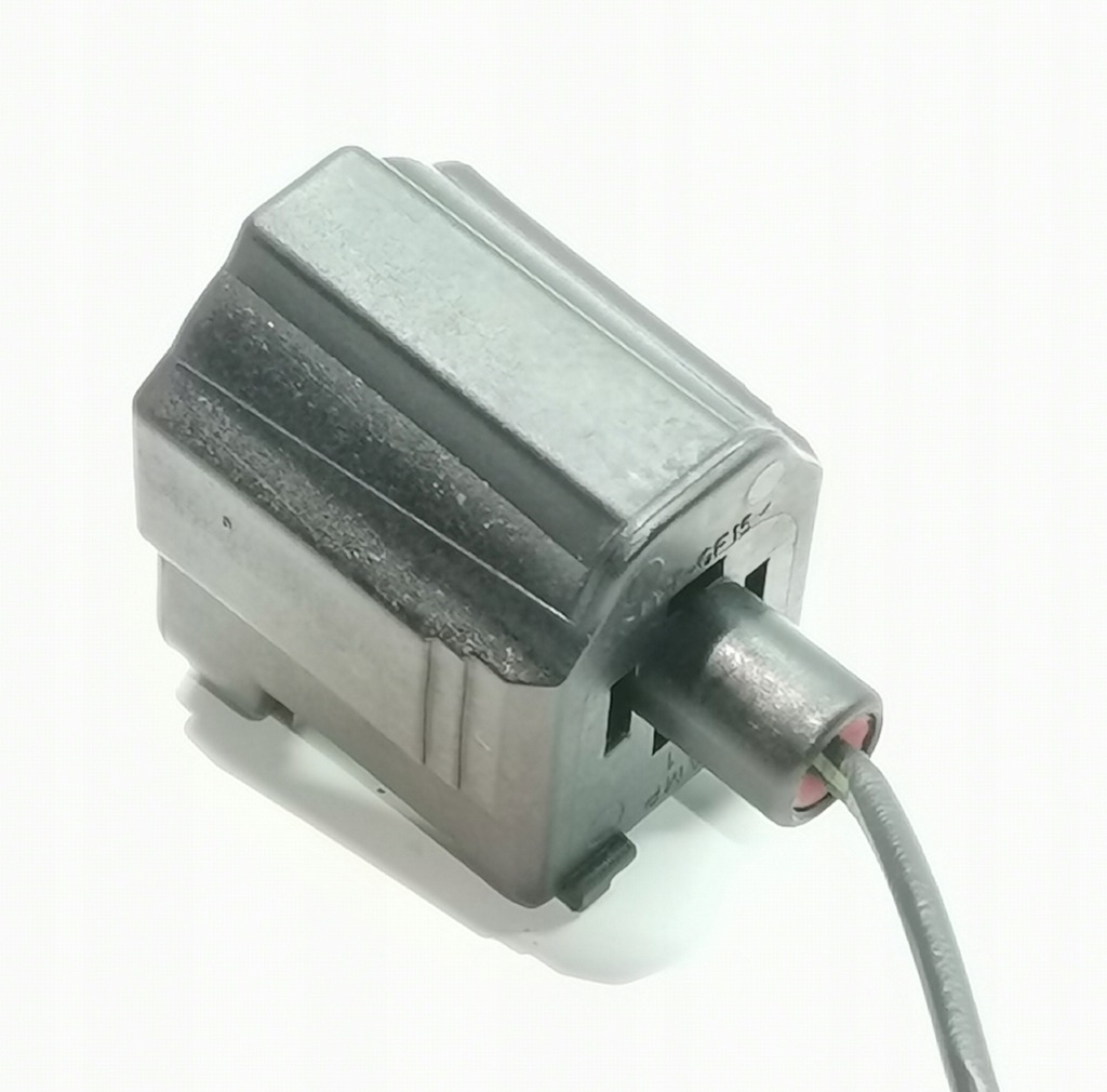 фото №8, Штекер датчика температуры wody ford mondeo mk3