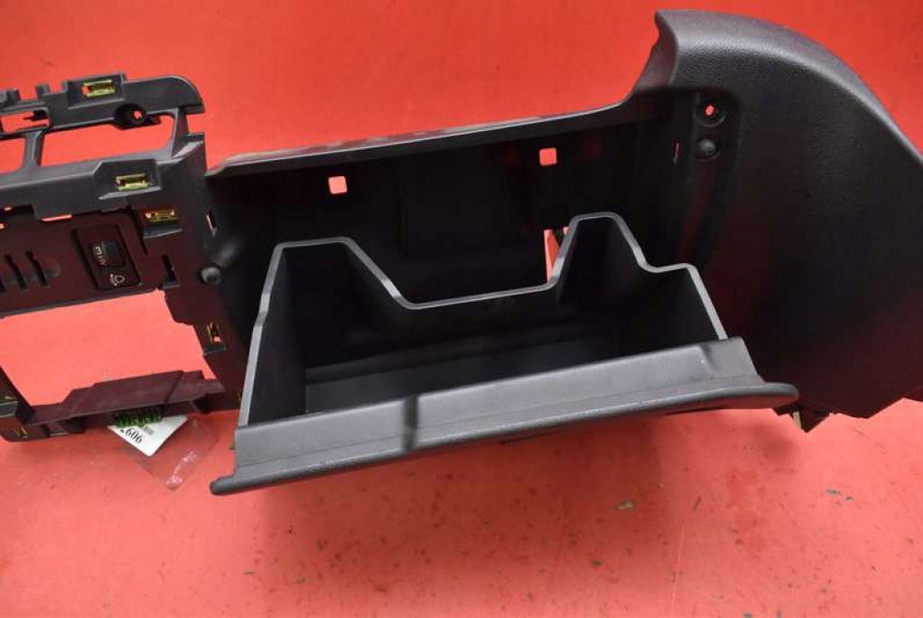 фото №6, Бардачок водителя eu 9685168577 peugeot 5008 1 i 09-13