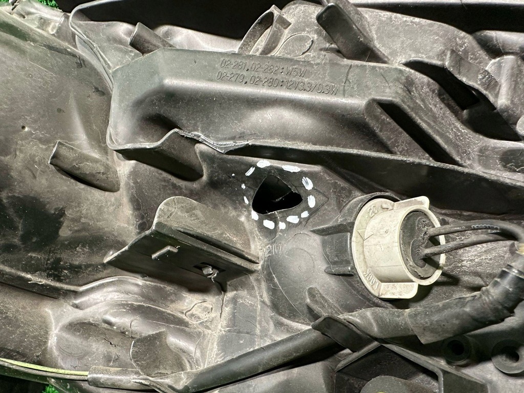 фото №10, Лампи toyota corolla e16 xi led комплект eu 81150-02-e70-00 81130-02e71-00