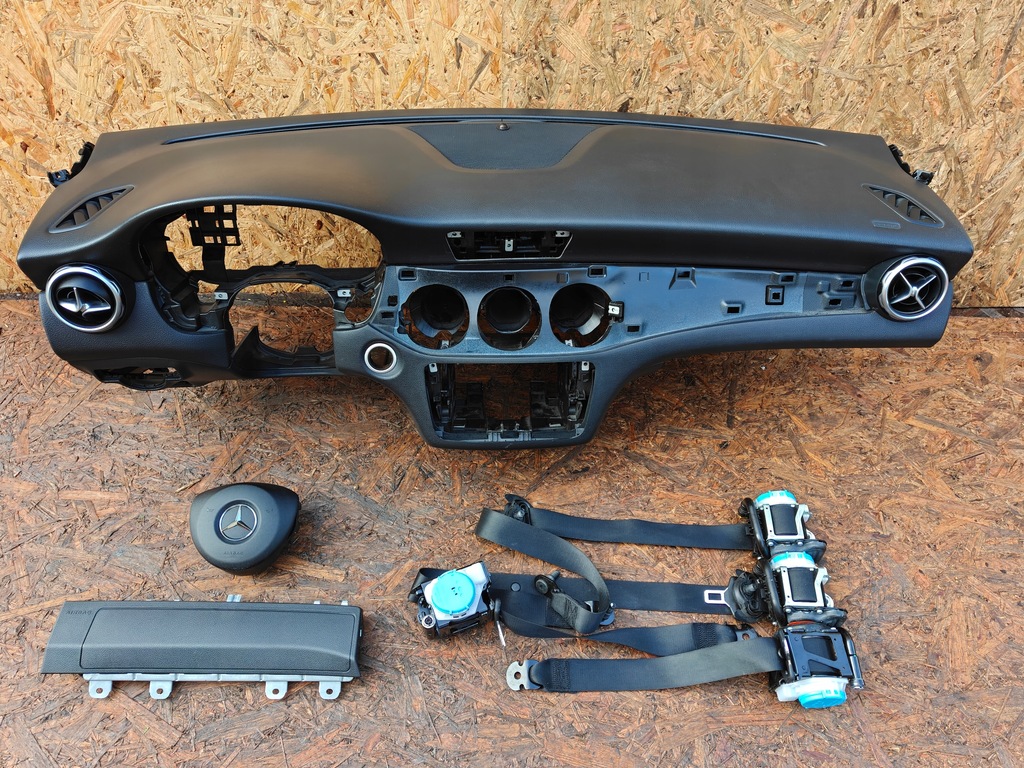 фото №1, Консоль приборная панель подушка безопасности ремни mercedes gla w156 x156 lift оригинал !