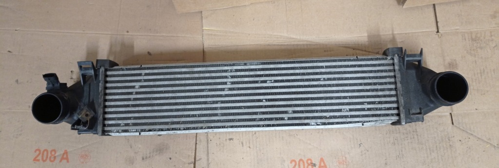 фото №1, Volvo v40 радиатор интеркулер 3133847