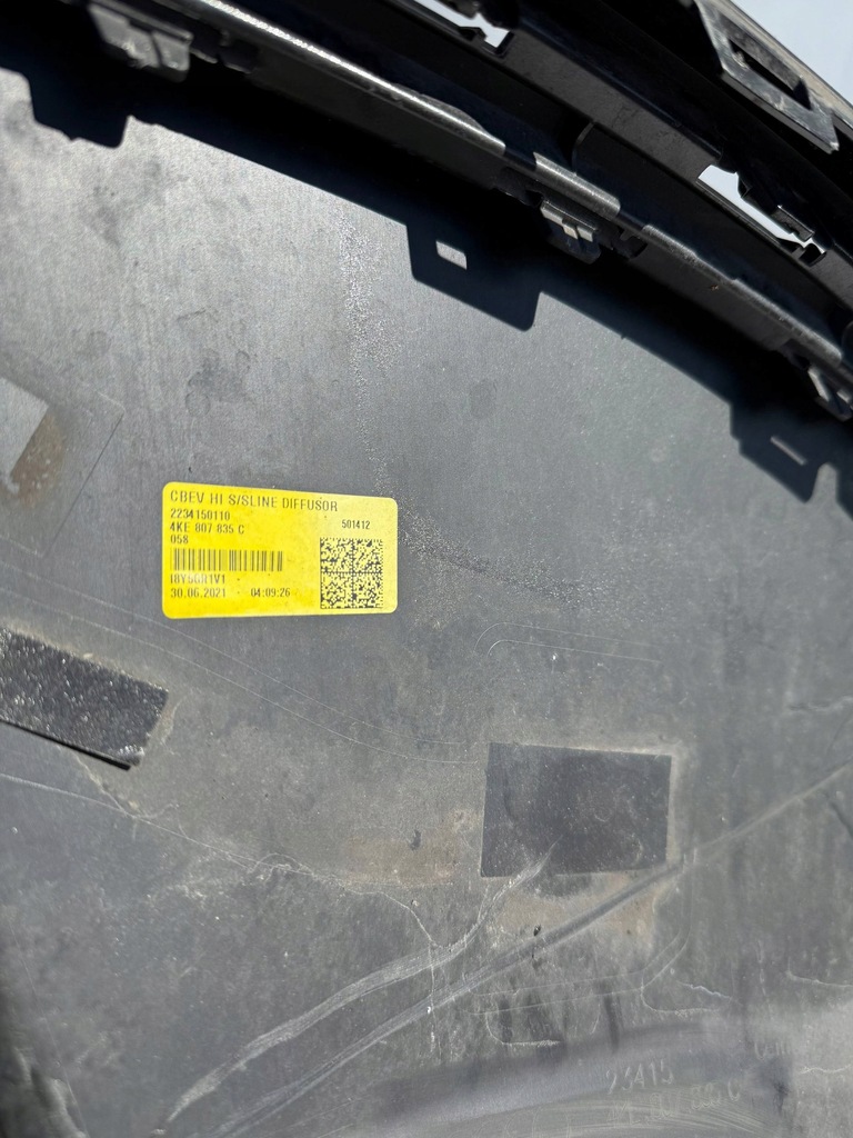 фото №13, Audi e-tron 4ke s-line спойлер молдинг бампер задняя задний 4ke807835