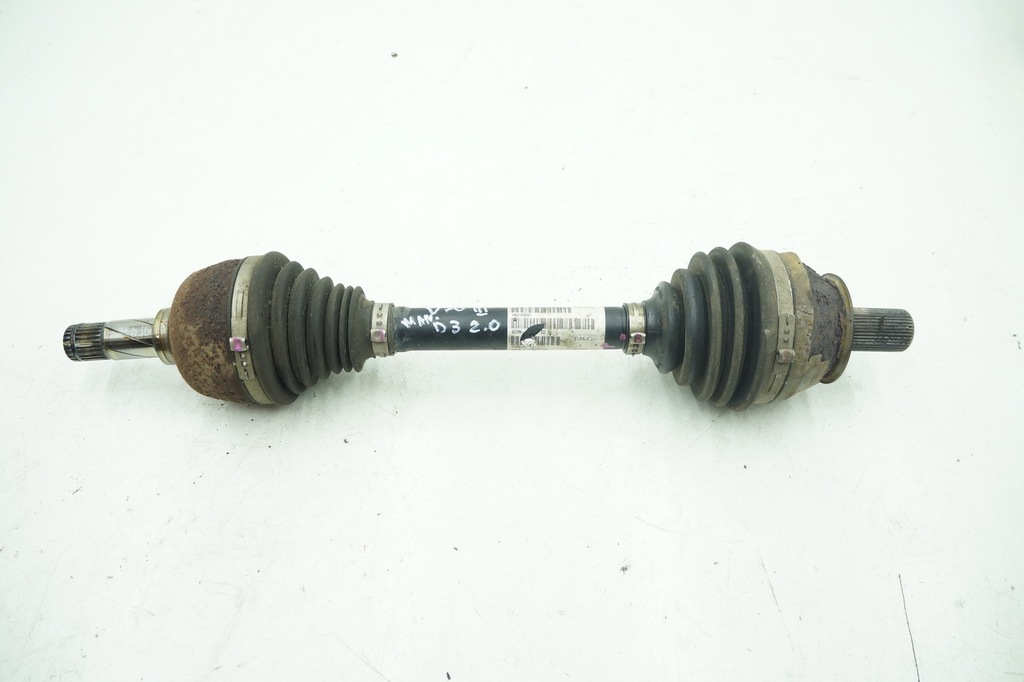 фото №1, Volvo v70 iii d3 2.0 man приводной вал левая перед 30783201