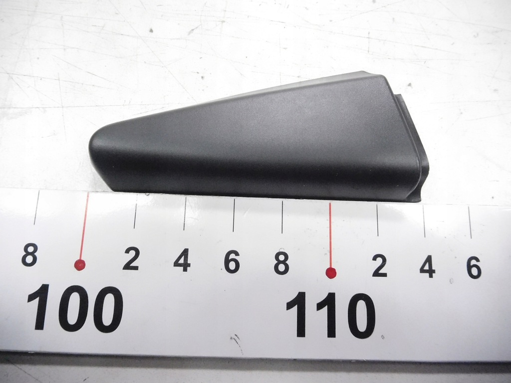 фото №8, Volvo xc60 задній правий трикутник двері заглушка оригінальний номер