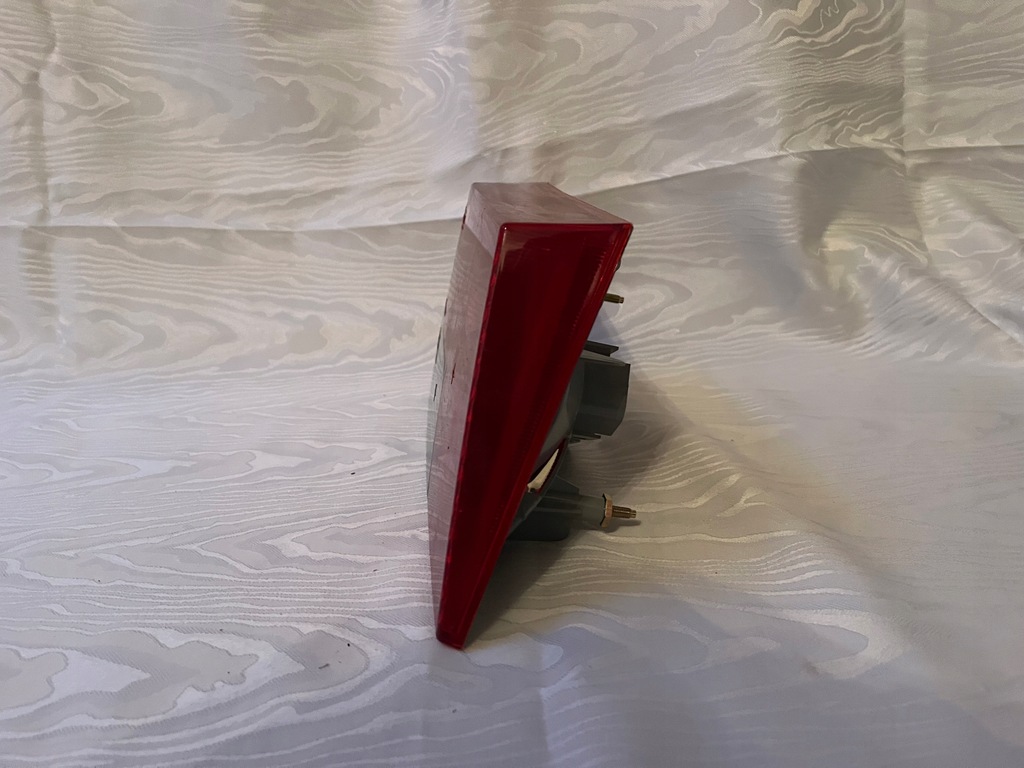 фото №8, Лампа задня ліва внутрішня peugeot 405 88-96 oryg