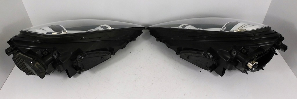 фото №14, Porsche cayenne 7p5 lift лампа права ліва eu