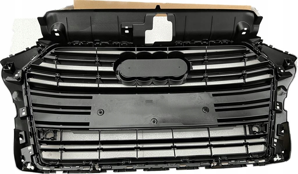 Решітка радіатора решітка радіатора audi a3 2017- Ціна