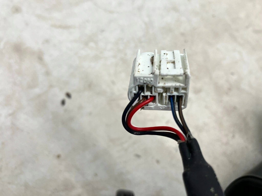 фото №8, Corolla e21 дзеркало зовнішнє повний праве 040 6 pin відкол!