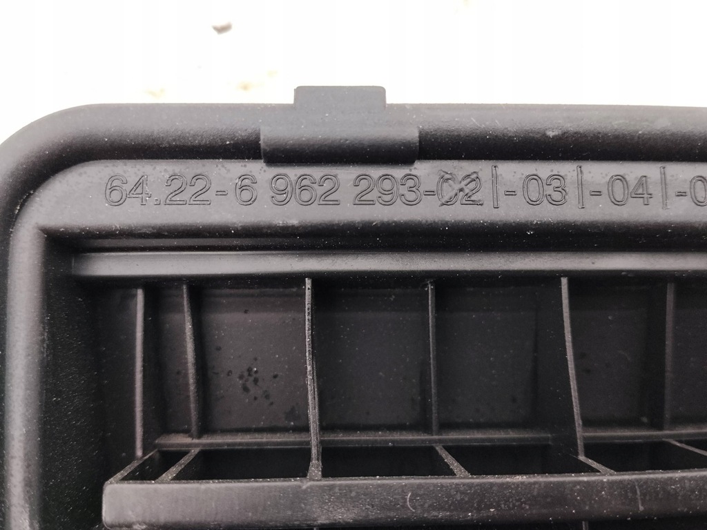 фото №9, Решітка вентиляційна задня задня відповітрювач багажника bmw 6 f12 f13 6962293