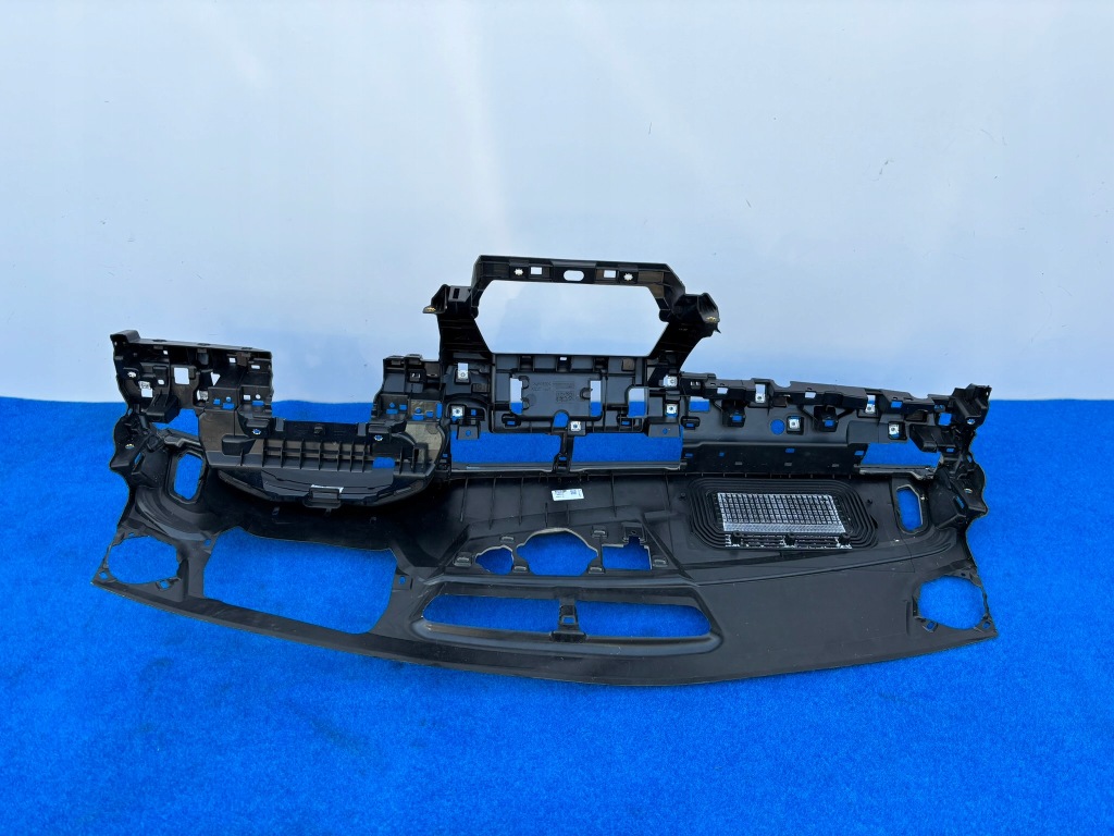 фото №7, Audi q8 4m8 консоль приборная панель приборная кожа 4m8857033 ro71