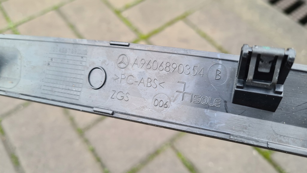 фото №3, Mercedes actros mp4 молдинг заглушка захист