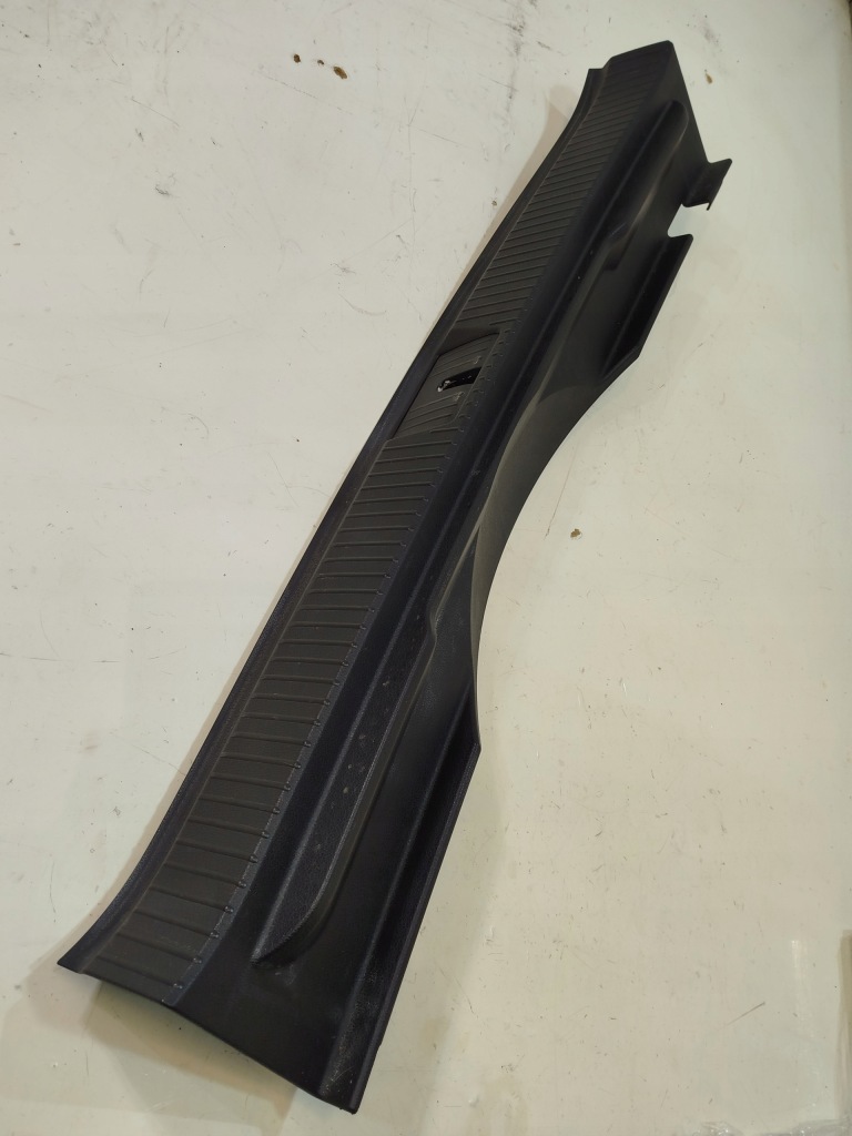 фото №1, Защита порог задняя vw passat b8 3g9863459