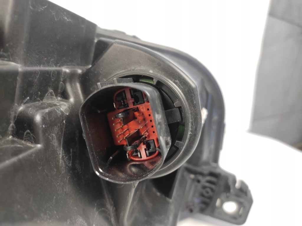 фото №14, Jaguar xe x760 lift лампа права перед full led 19-