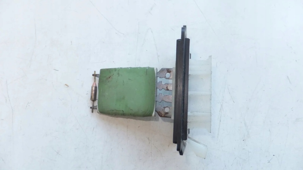 Купить Реле вентилятора отопителя mini cooper r50, r53 w964260n 1.6l