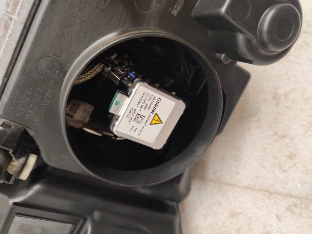 Land rover range rover l405 ксенон перед сторона правый  ck52-13w029-ka Доставка