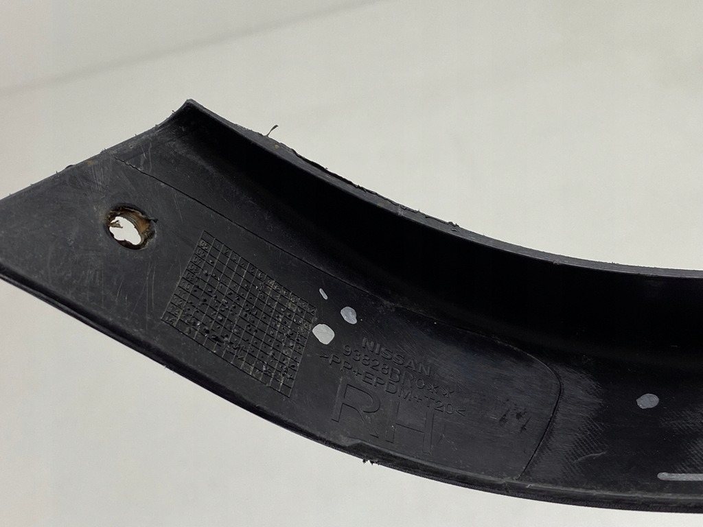 фото №11, Молдинг крыла nissan qashqai j10 правый задняя