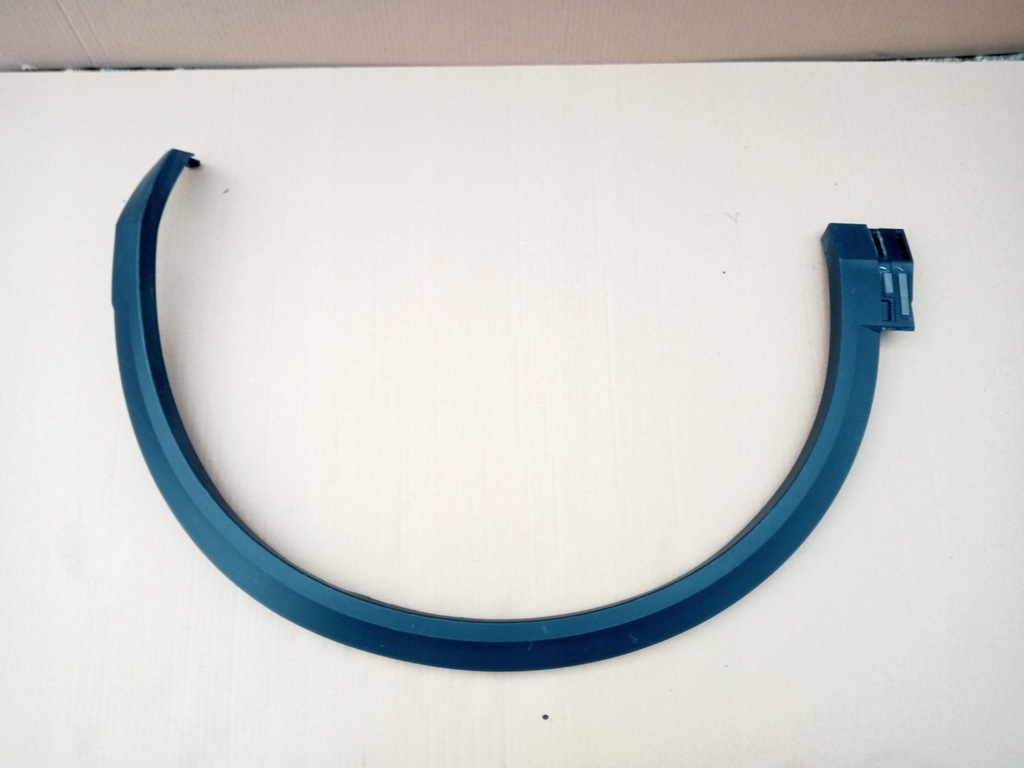 фото №2, Vw t-roc r-line права молдинг крила перед 2017r-