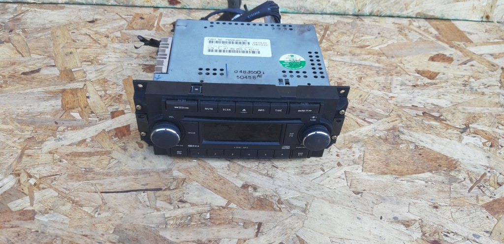 фото №1, Радио jeep grand cherokee chrysler 300c 300