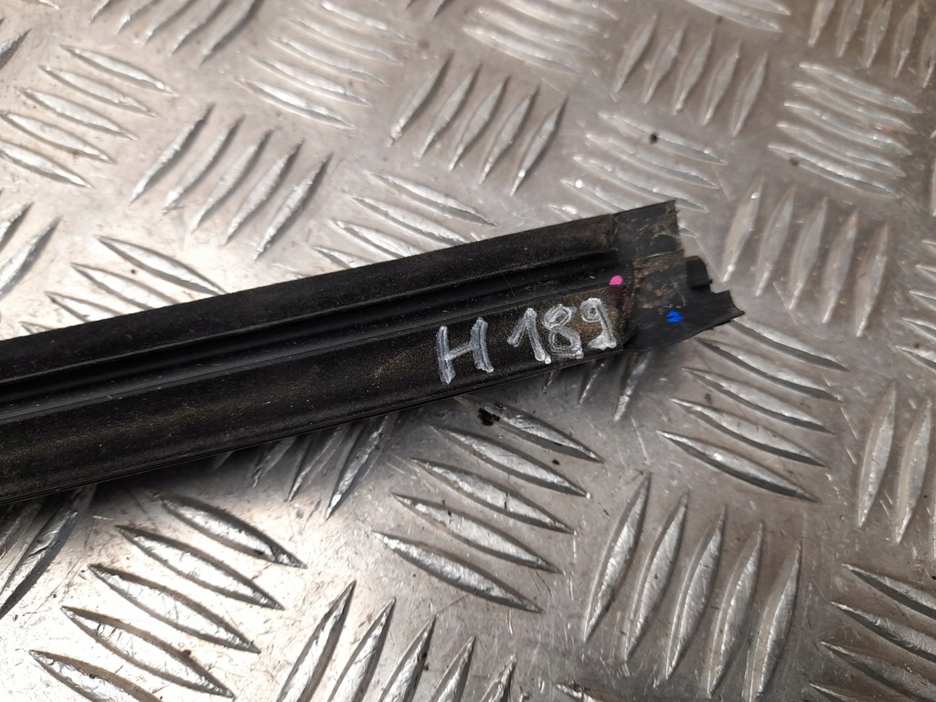 фото №5, Кришка рами вікно ford usa mustang mach-e 2023 з правої з передній lj8br205