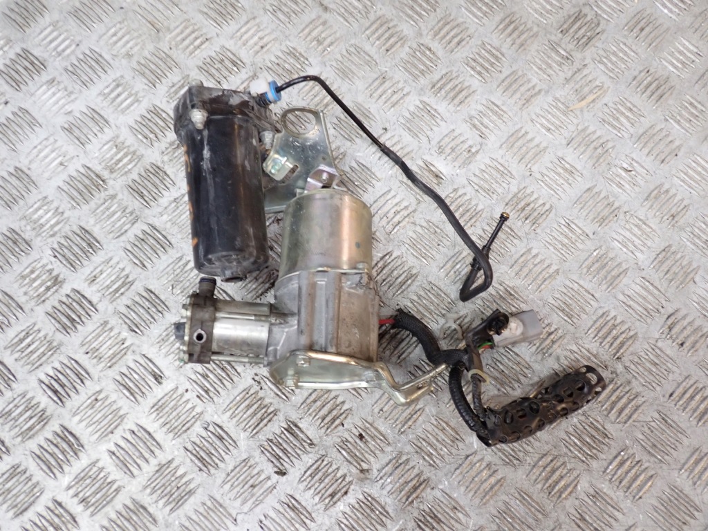 Компресор компресор підвіска toyota tundra sequoia 3.4 3.5 hybrid 22- в Україні