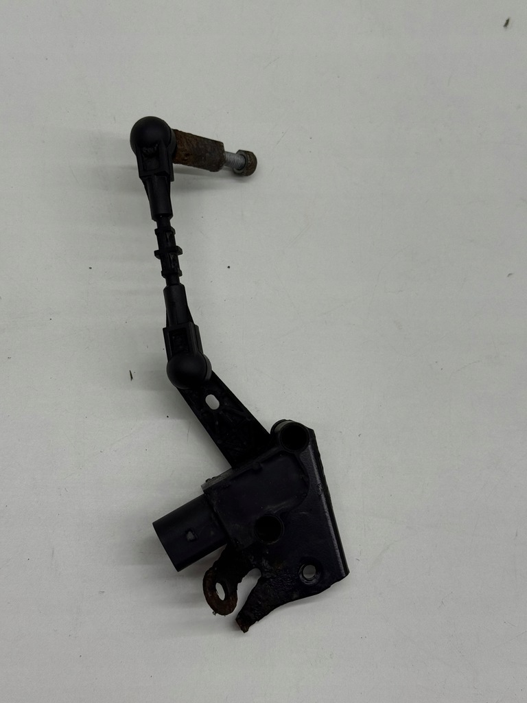 фото №6, Audi a6 c7 датчик выравнивание света ксенон перед оригинал!