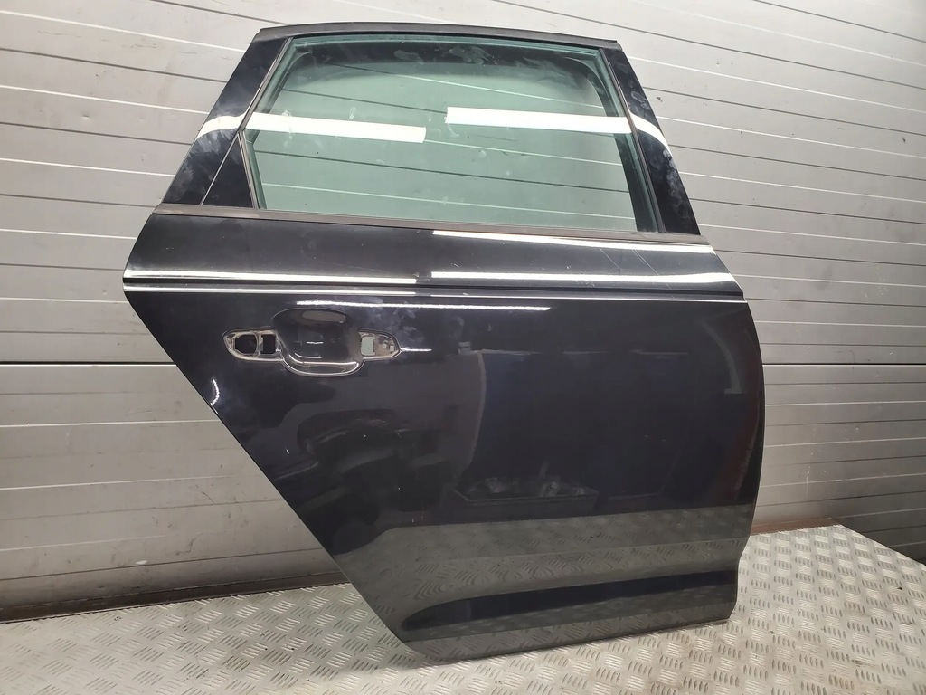 фото №7, Audi a4 s4 b9 ly9t задняя сторона правая дверь